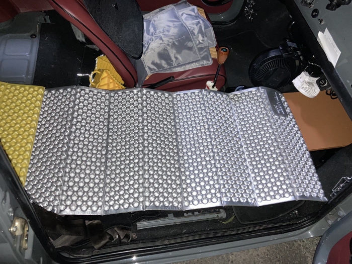 FIAT500用のベッドを作った